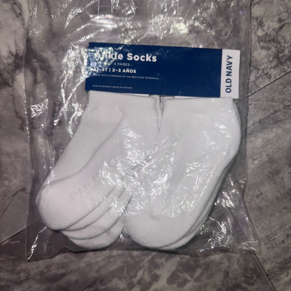 Old Navy Toddler White Ankle Socks 4-Pack Size 2T-3T NWT